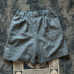 Sag Harbor plaid shorts // Size 12